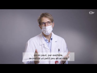 Dormir au travail, c'est bon pour la santé. Pr Raphaël Heinzer, mars 2021 (avec masque)