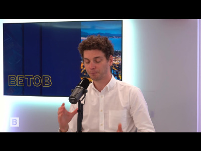 Florent-Valéry Coen, Corintis - null - carac - TV Suisse en direct et en replay