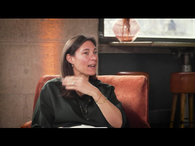 Dr Robin Thomas, Dentiste fondateur des cliniques d'hygiène dentaire - null - carac - TV Suisse en direct et en replay