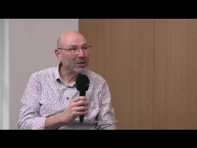 Laurent Menoud, Syndic d'Attalens & consultant Fri Up - null - carac - TV Suisse en direct et en replay