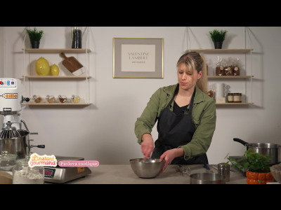L'instant gourmand by Tille, Pavlova exotique - null - carac - TV Suisse en direct et en replay